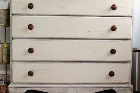 DIY Dresser drybrush makeover