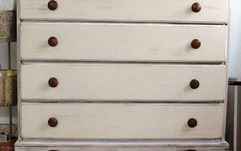 DIY Dresser drybrush makeover